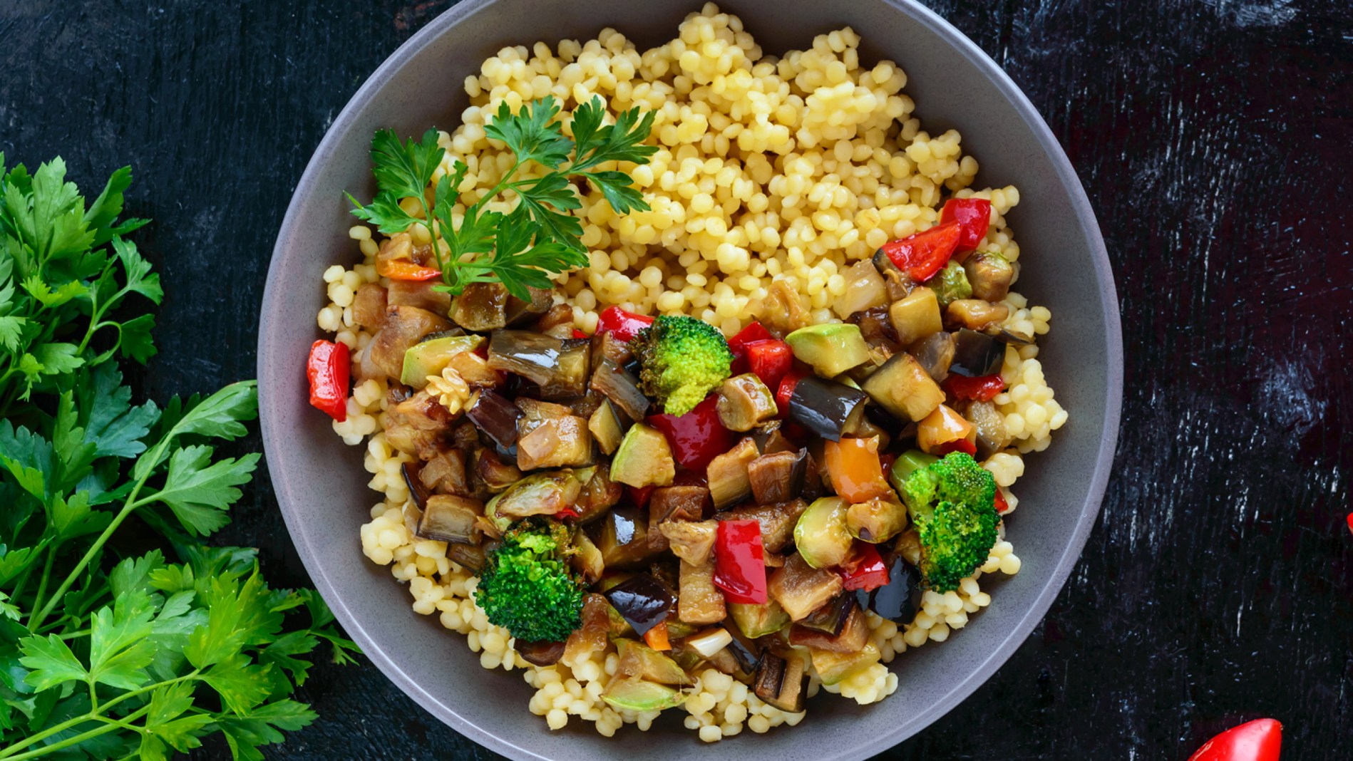 MEDITERRANEAN SALAD WITH ROASTED VEGETABLES.jpg